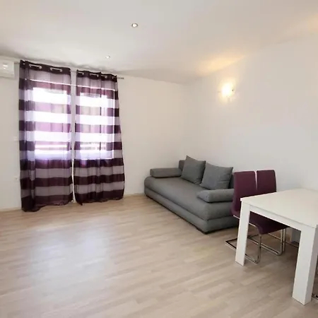 Sea Star Apartment *