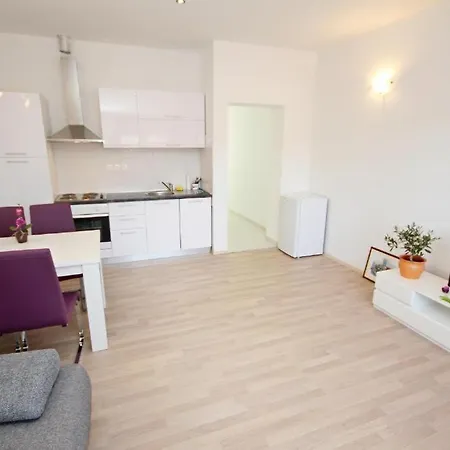 Sea Star Apartment