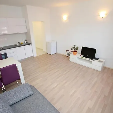 Sea Star Apartment